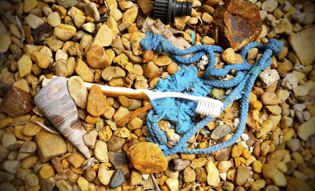 Help the Recycle your old toothbrush